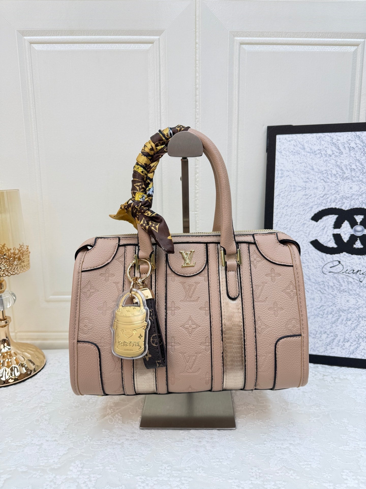 Musta & Color-Block-kuvioinen käsilaukkusarja - Metal Accent monikäyttölaukut