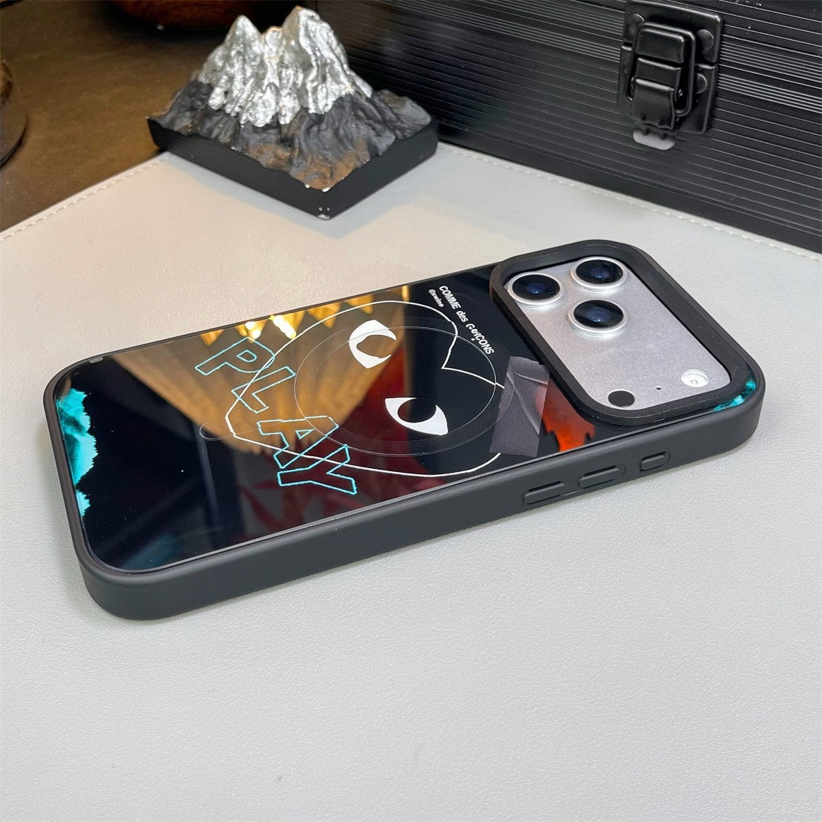 Herzdesign x MagSafe iPhone-Hülle