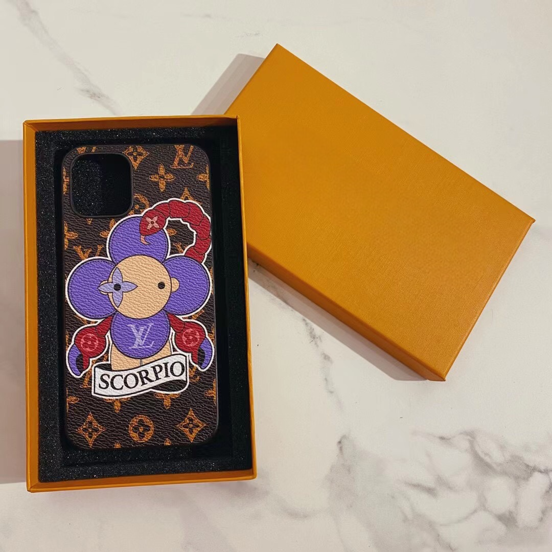 Scorpio Love Painted iPhone Fodral Specialtillverkat