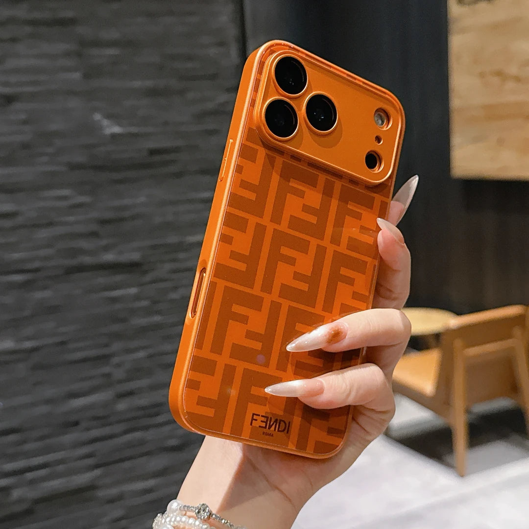 Luxusní vzorovaný nárazuvzdorný obal na iPhone s ochranou fotoaparátu