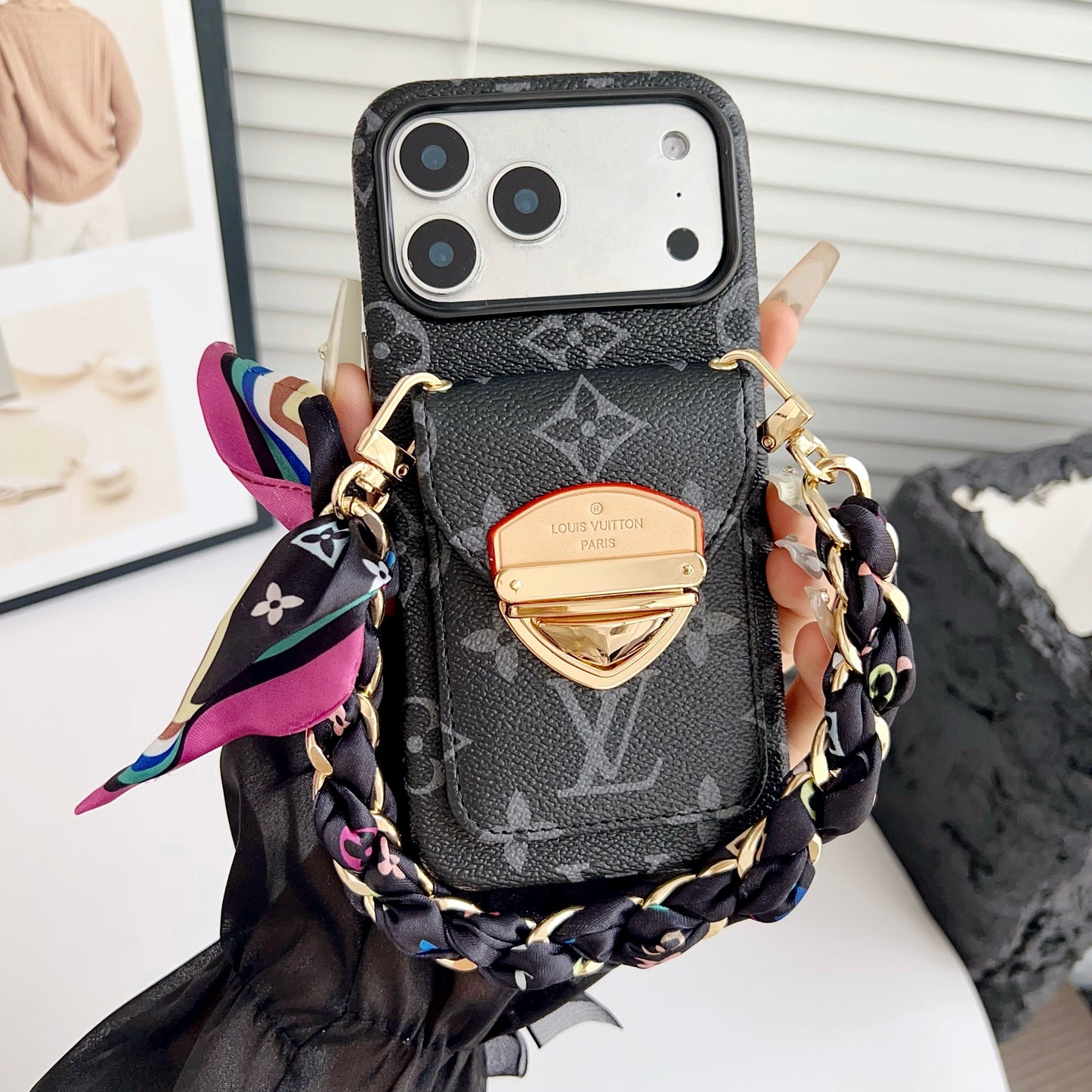 Luxusní crossbody pouzdro na iPhone s kapsou na kartu & Odnímatelný popruh