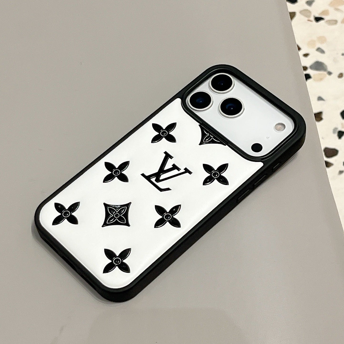 럭셔리 3D 양각 디자이너 iPhone 케이스