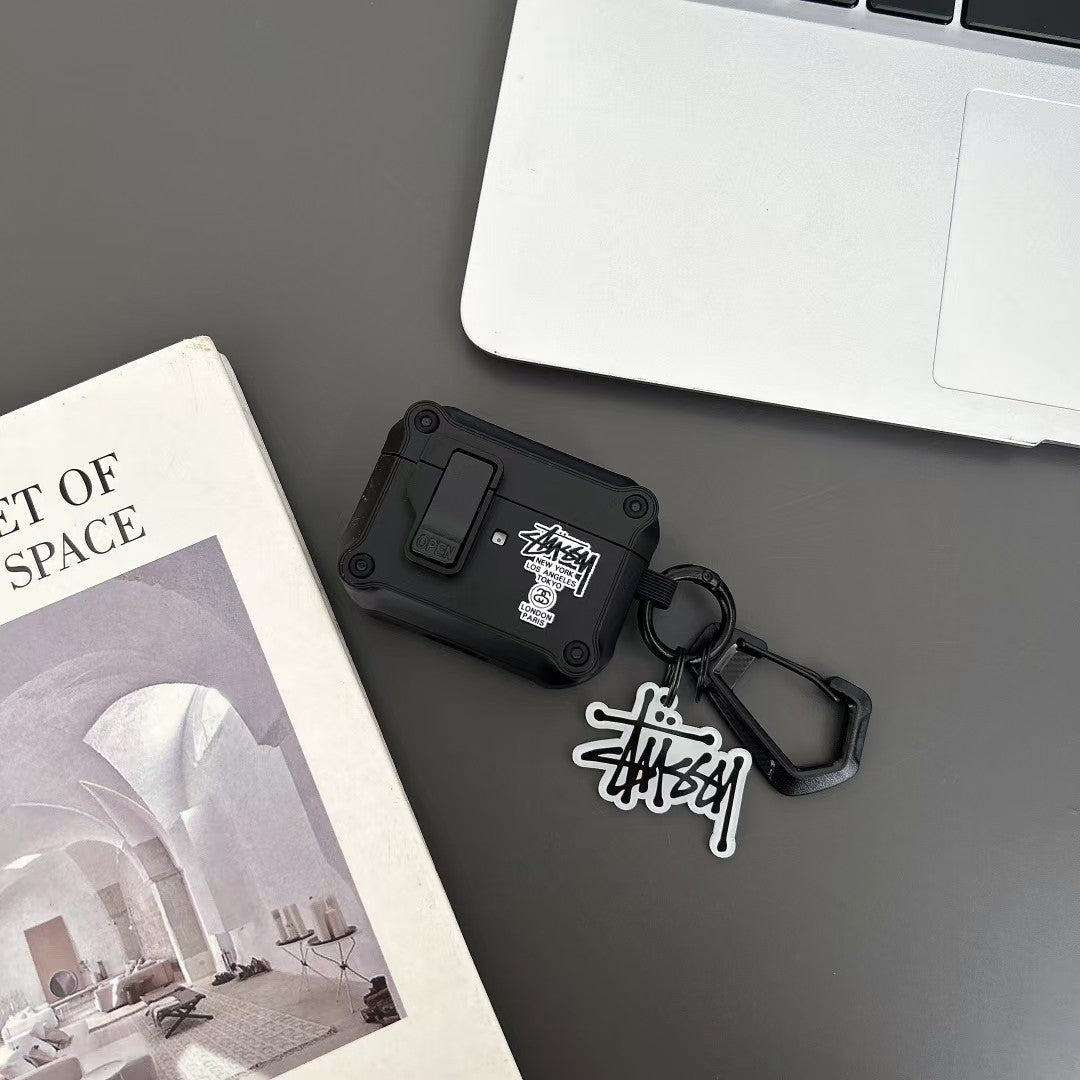 Wytrzymałe etui na słuchawki AirPods inspirowane stylem streetwear z karabińczykiem