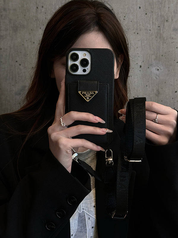Luxuriöse iPhone-Hülle aus Leder zum Umhängen