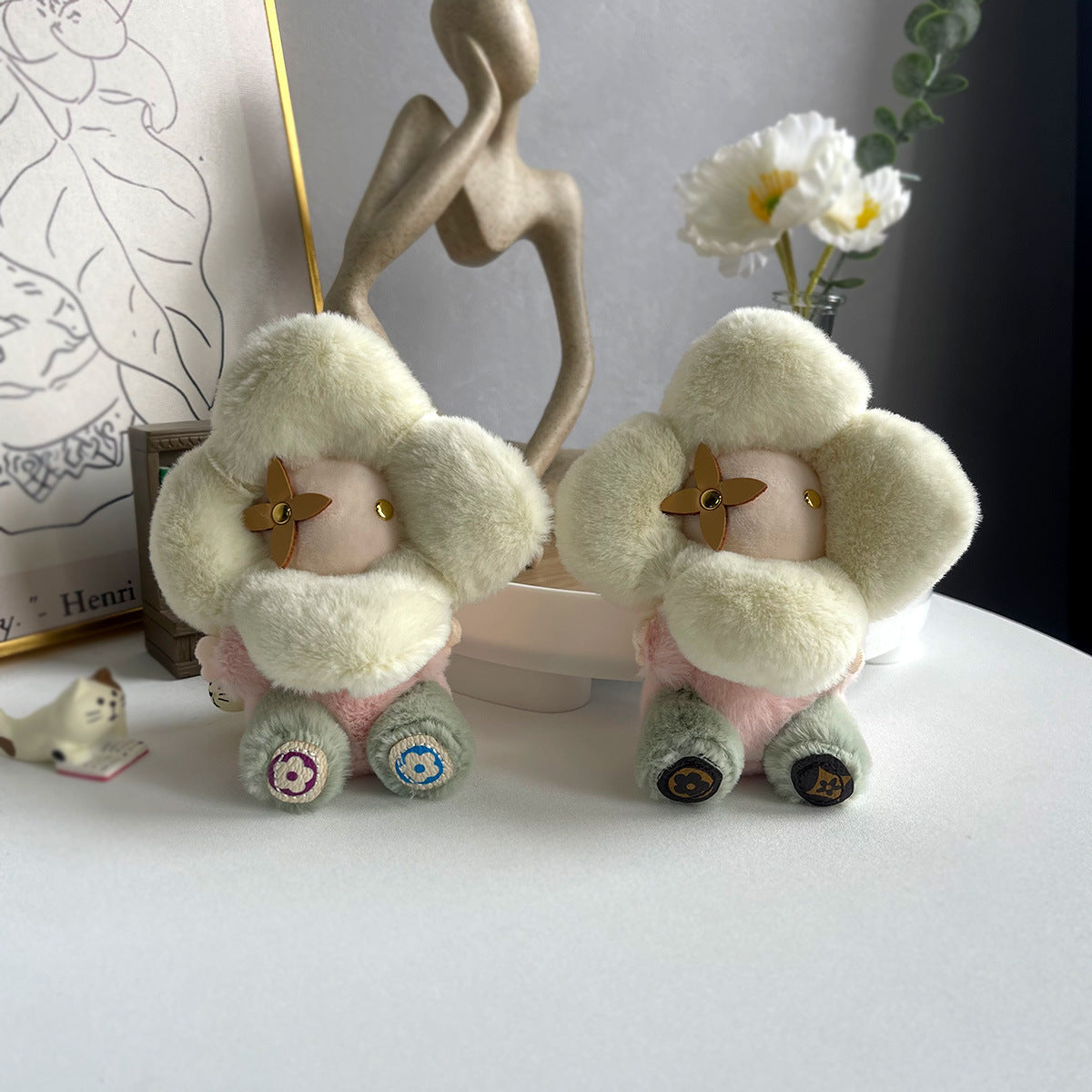 Simpatico portachiavi in ​​peluche con girasole – Ciondolo per borsa per bambole Vivienne da donna, decorazione per zaino per auto