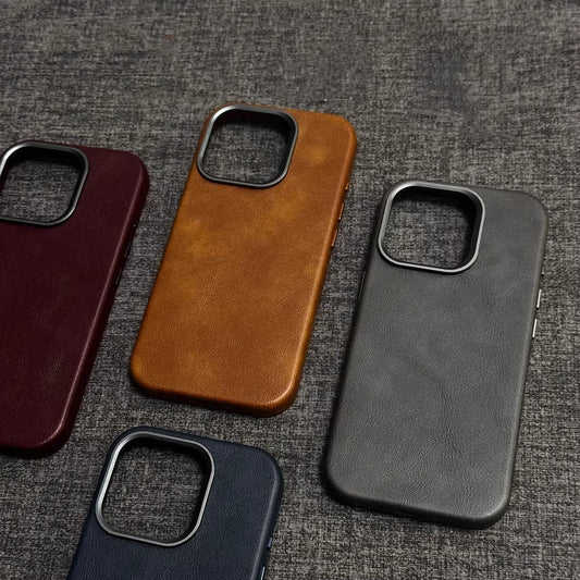 Husă clasică pentru iPhone din piele naturală