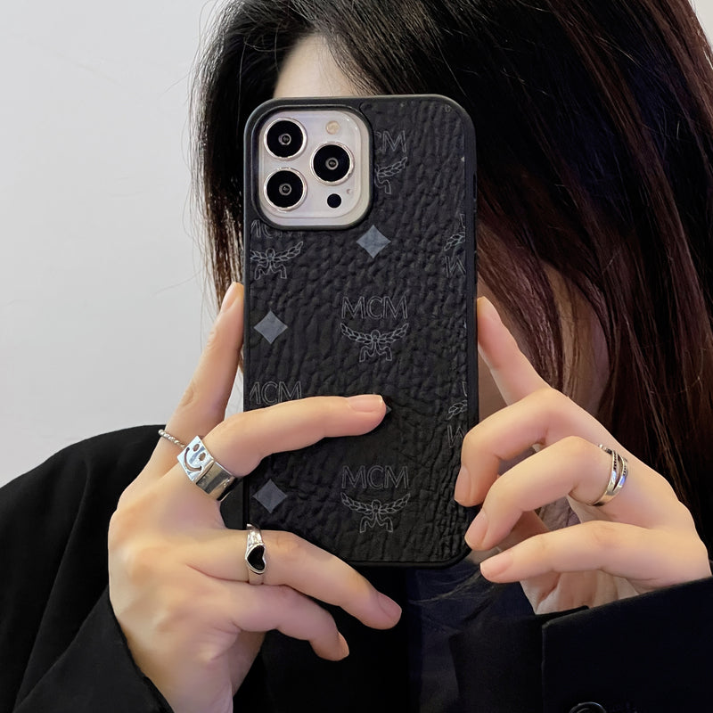 MCM iPhone-Hülle Schwarz-MCK240603