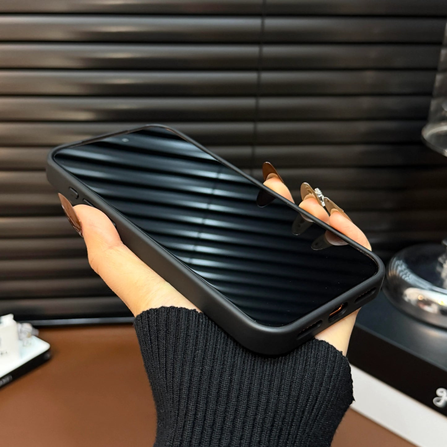 Custodia per iPhone in pelle trapuntata di lusso: custodia protettiva sottile antiurto