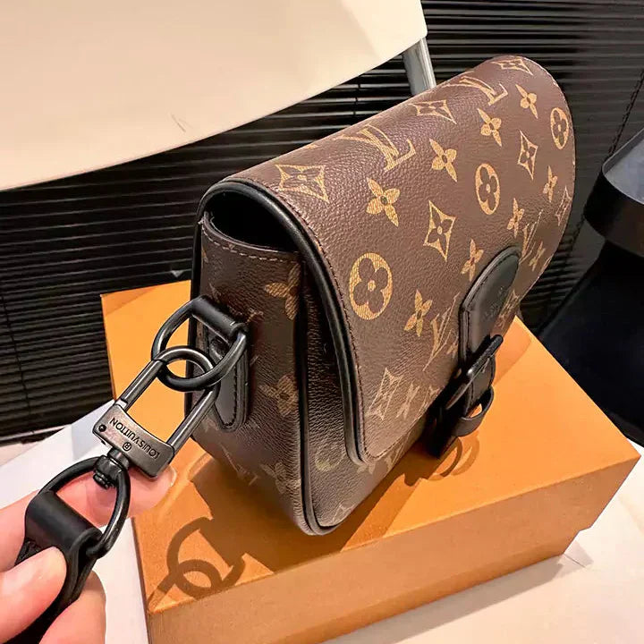 Geantă de lux Model monogramă din piele de înaltă calitate