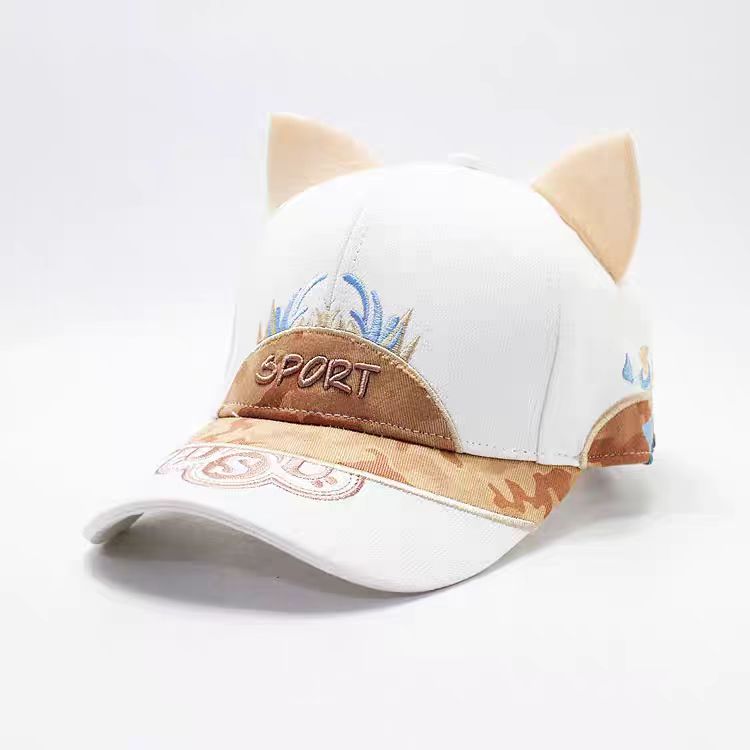 ユニークな猫耳帽子