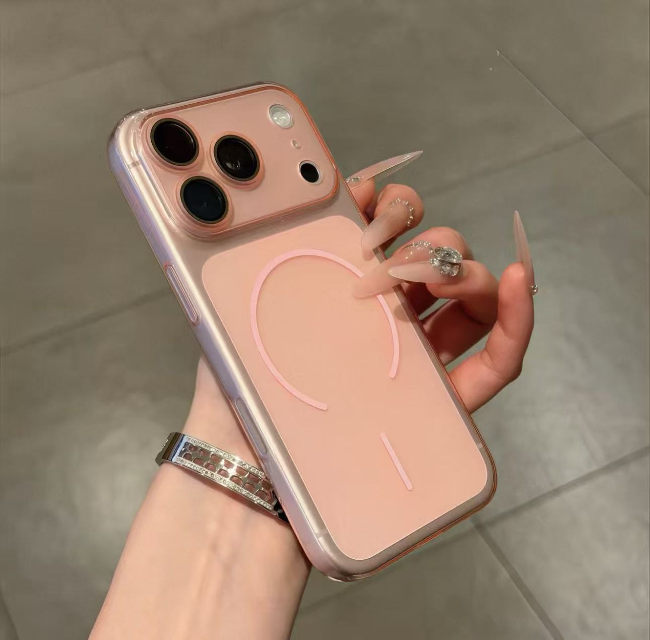 Ultradünne, transparente Premium-iPhone-Hülle