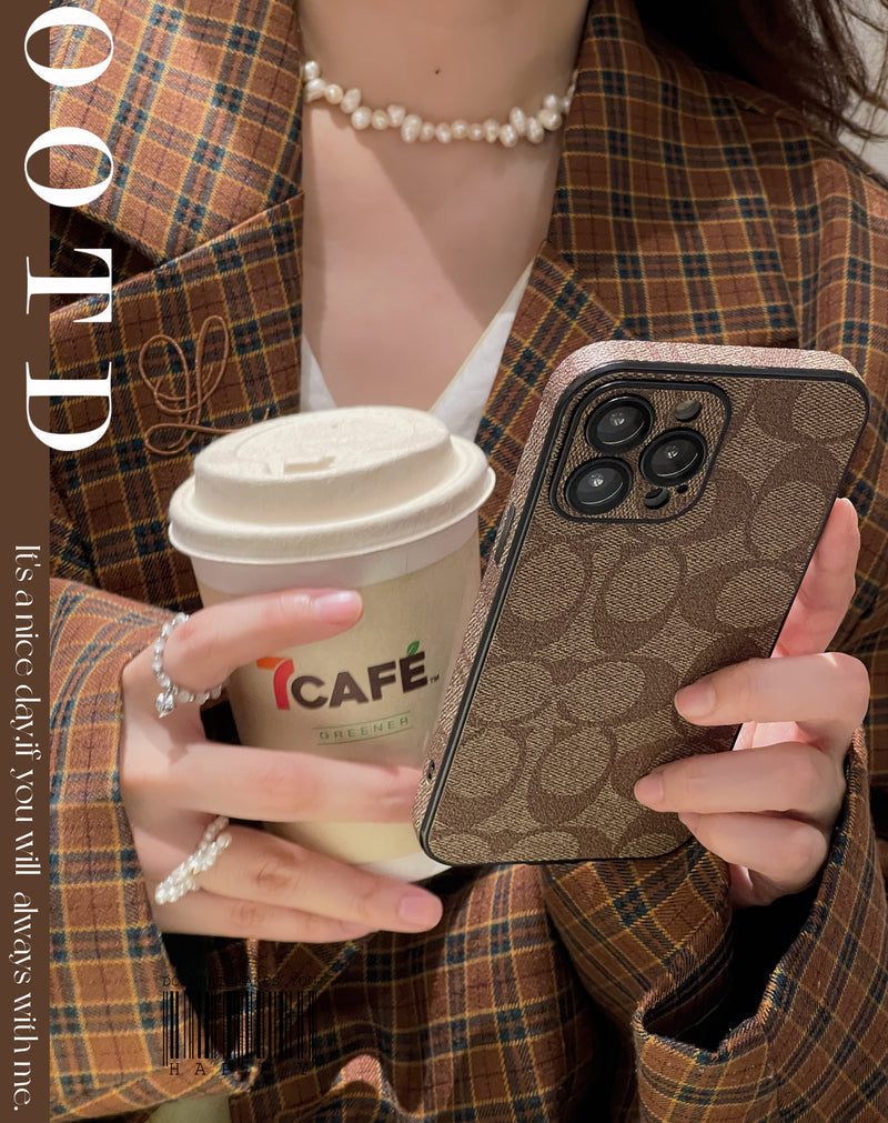 Klasyczne etui na iPhone'a Kawowe -QB240402