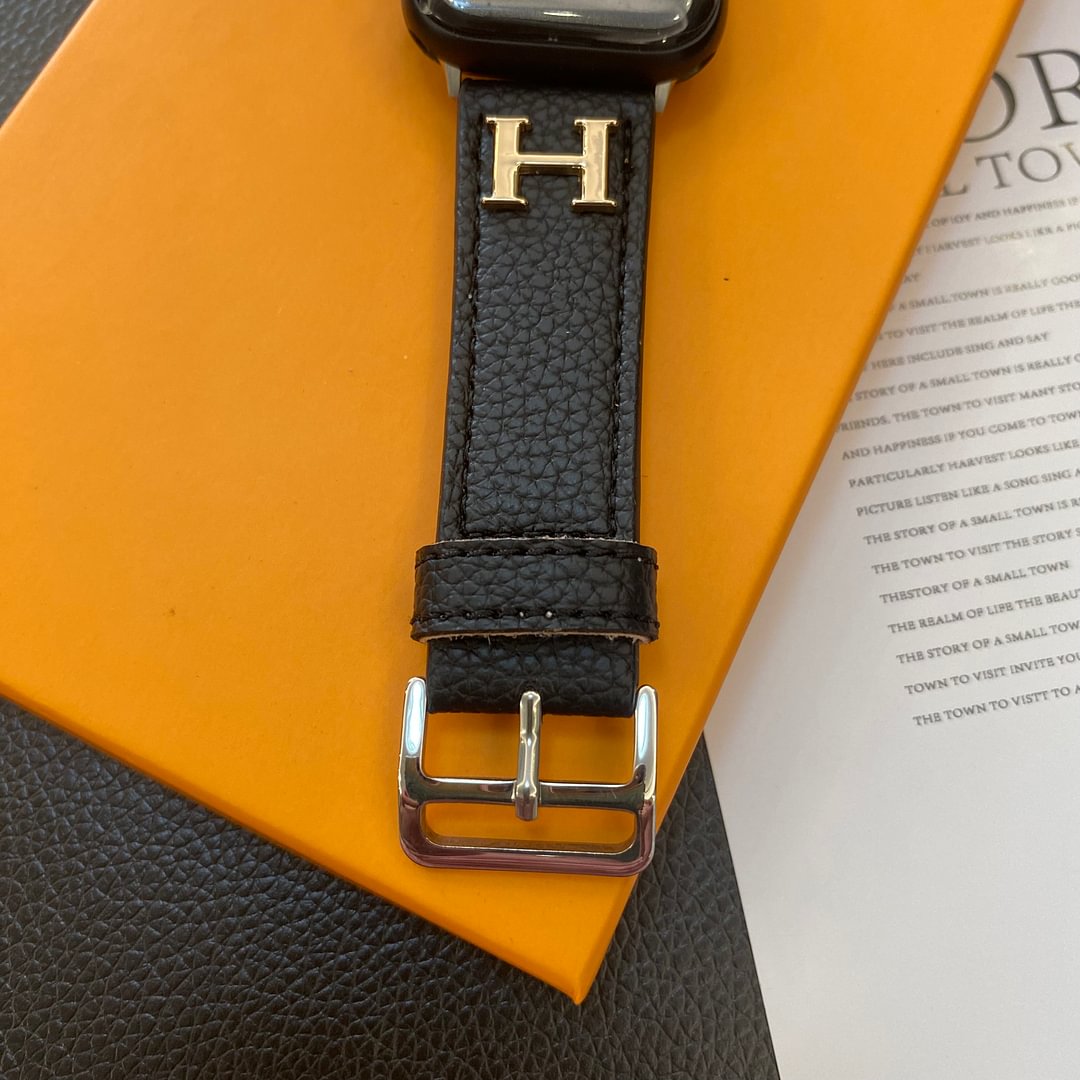 Originální kožený řemínek Apple Watch