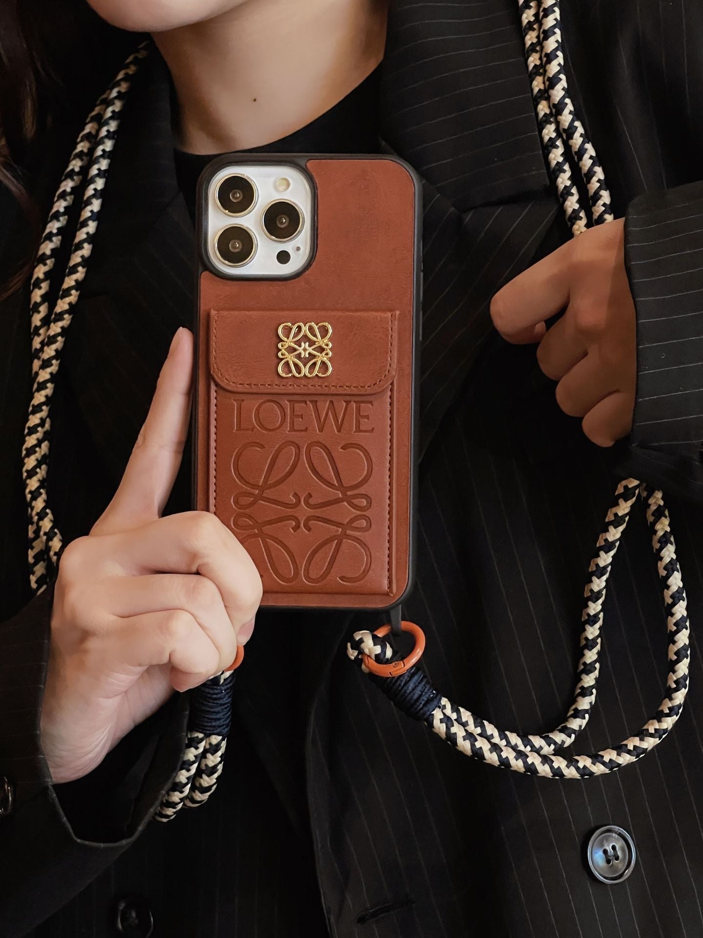 Loe Card Holder kožené pouzdro na iPhone