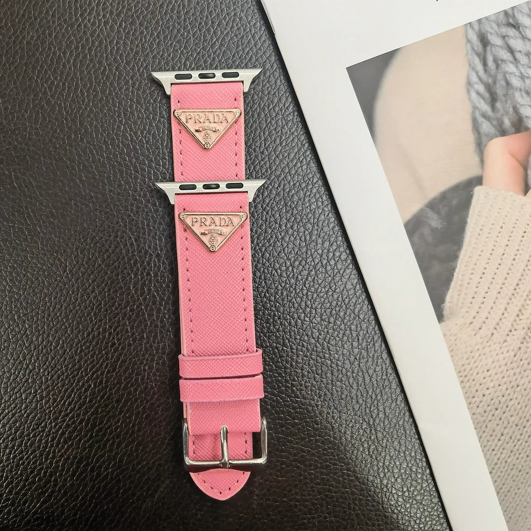 Kožený pásek na Apple Watch s dvojitým trojúhelníkovým monogramem