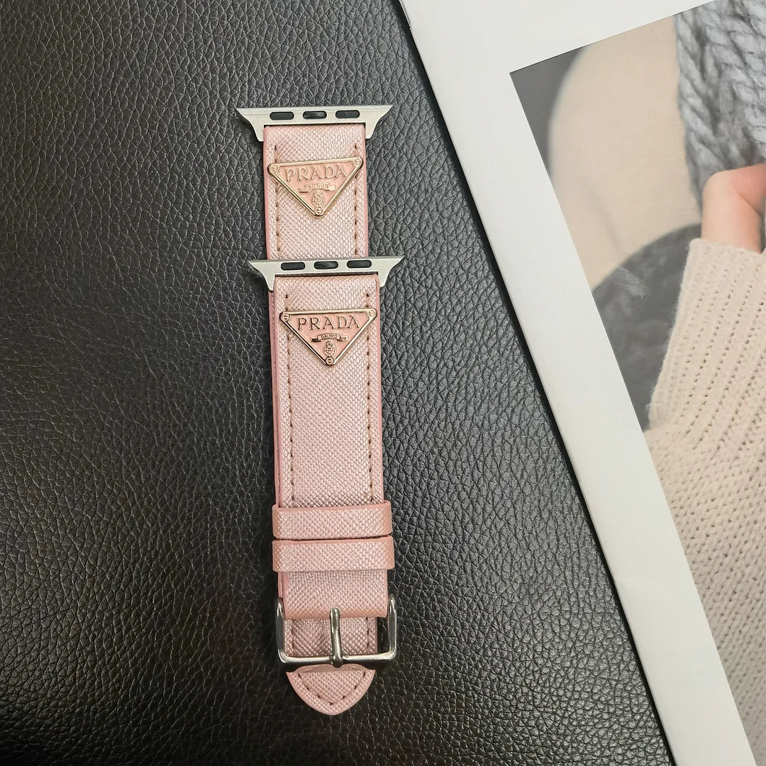 Kožený pásek na Apple Watch s dvojitým trojúhelníkovým monogramem