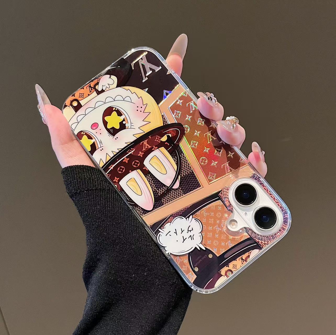 Husă pentru iPhone de lux Labubu L & V – Cute Meets Class