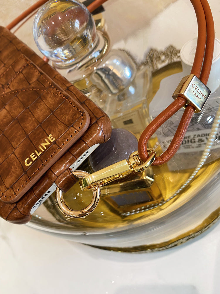 Étui pour iPhone Celine à imprimé alligator avec porte-cartes et sangle marron -EYP241415