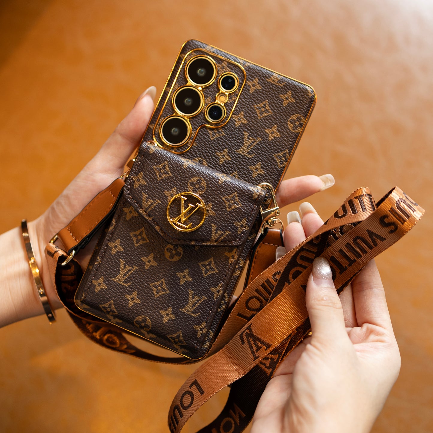 Étui Samsung en cuir classique de luxe avec porte-cartes et sangle