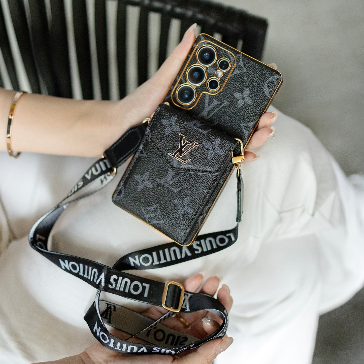 Étui Samsung en cuir classique de luxe avec porte-cartes et sangle