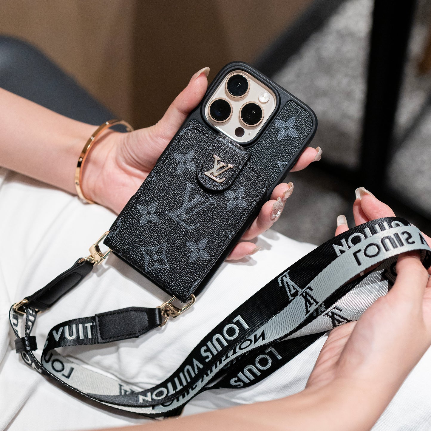 Luxusní crossbody pouzdro na iPhone s držákem karty & řemínkem