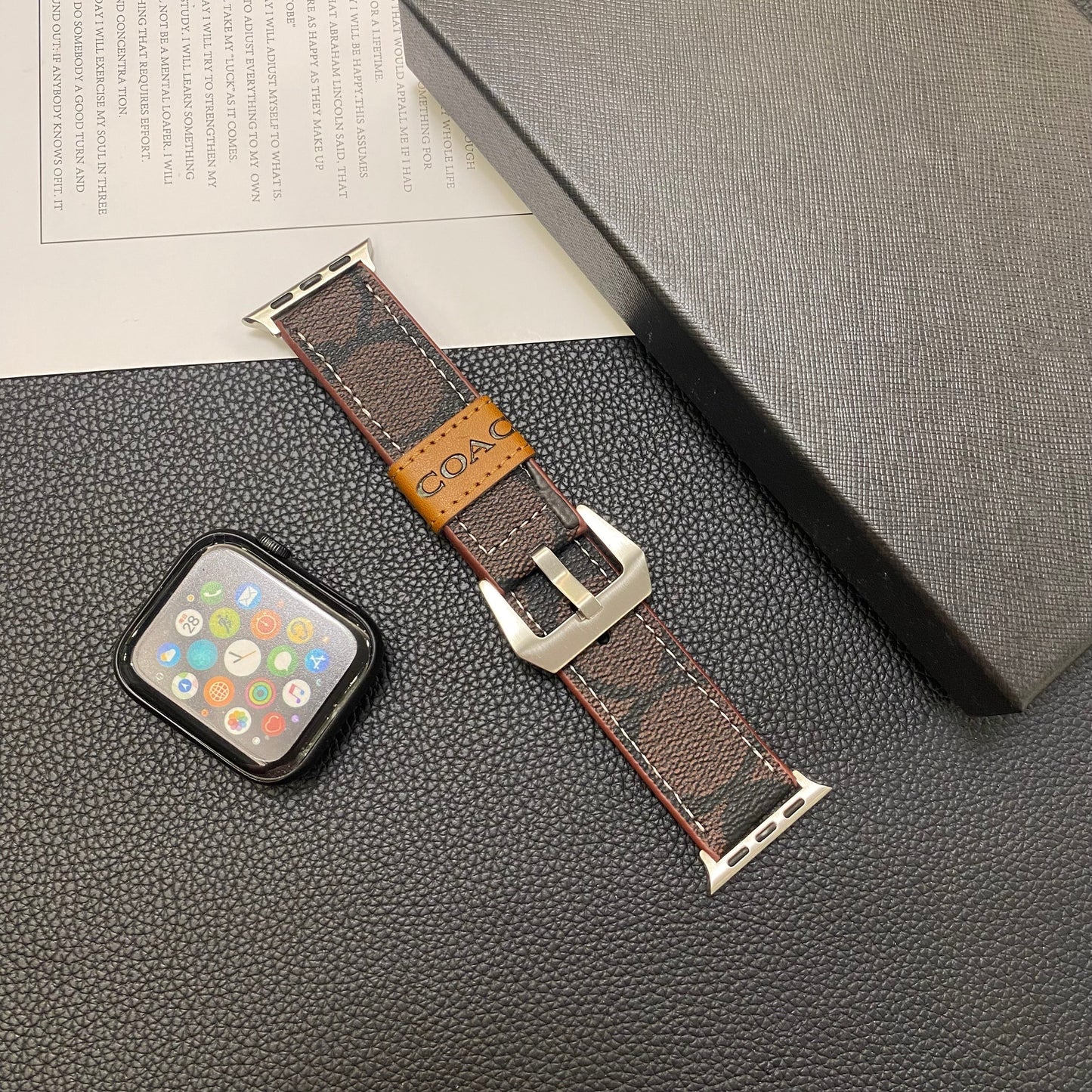 Kožený klasický řemínek Apple Watch Tmavě hnědá-YHK244221710