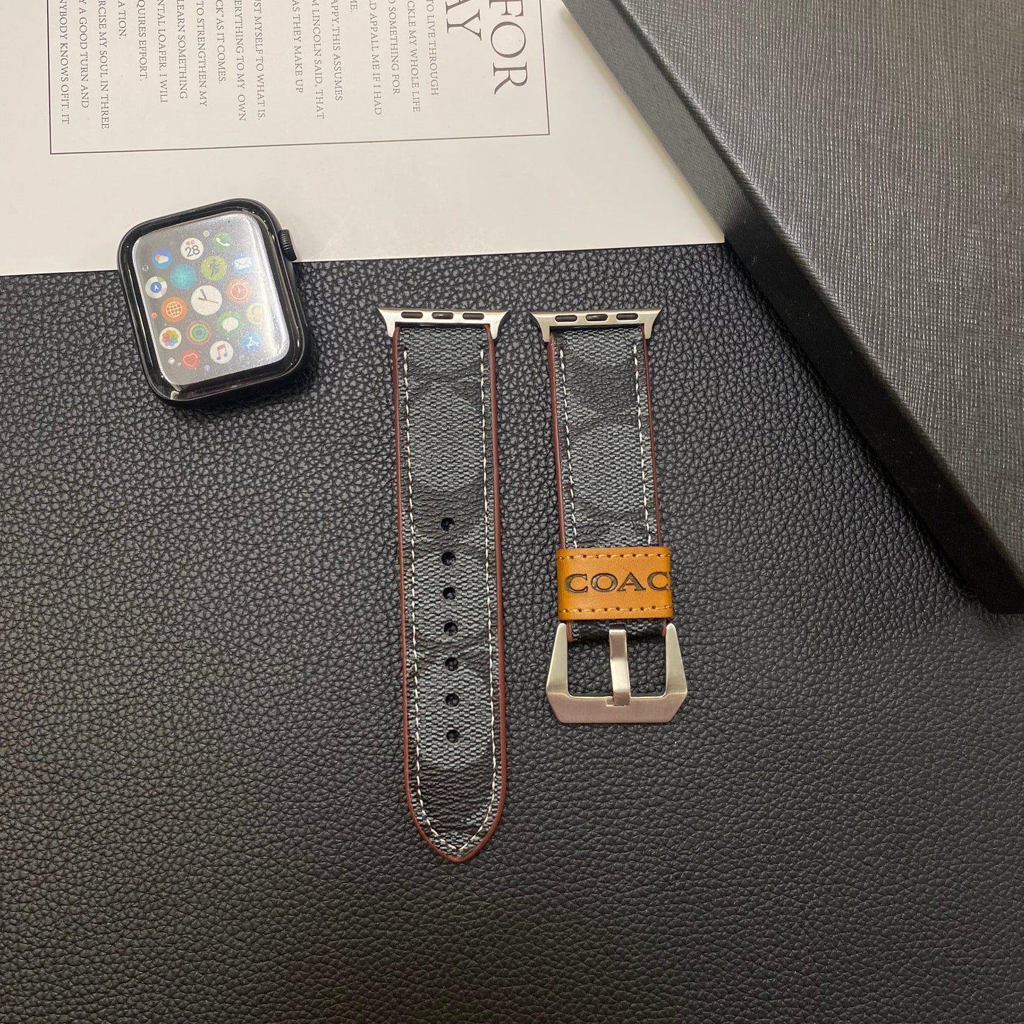 Skórzany klasyczny pasek do zegarka Apple Black-YHK244221710