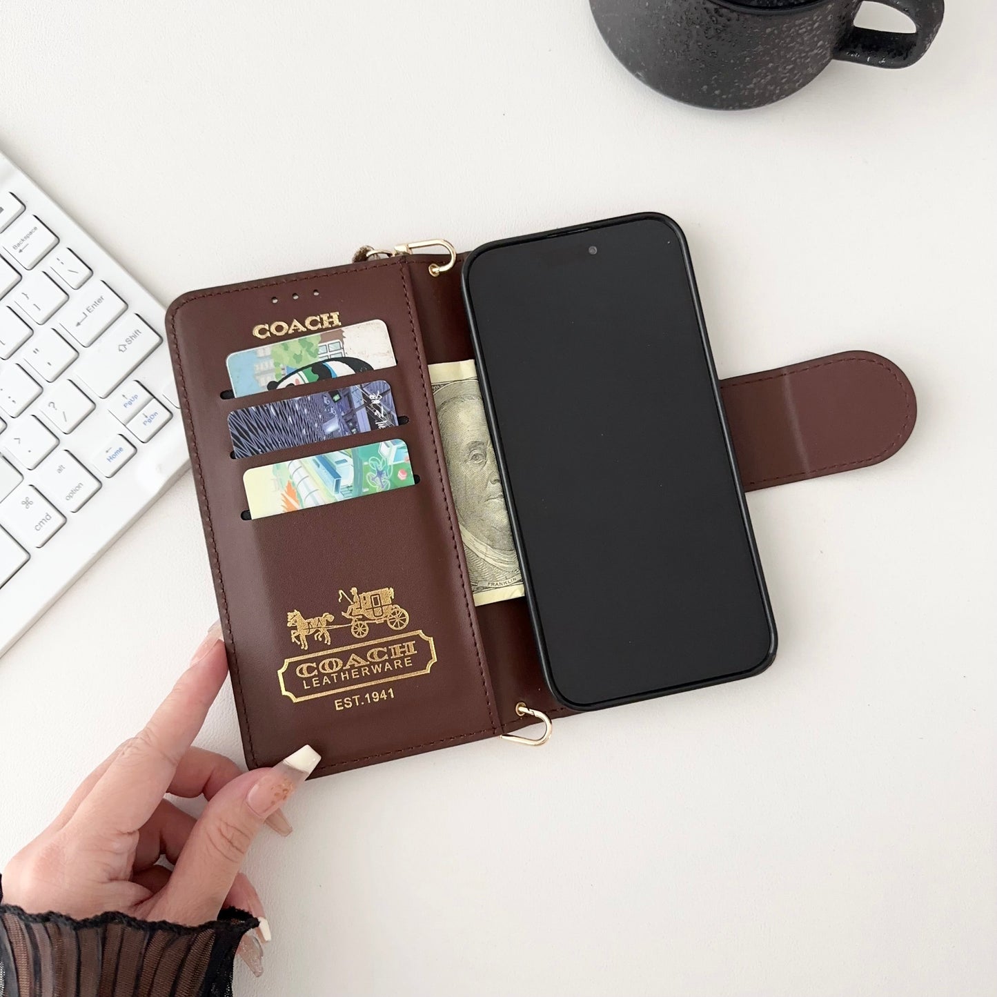 Klassische iPhone-Hülle, Leder-Klapphülle mit Kartenhalter, Schwarz