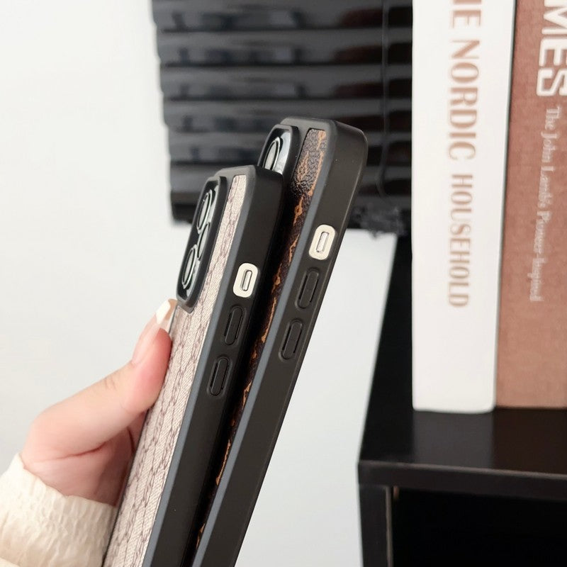 Luxusní klasické hnědé řetízkové pouzdro na iPhone