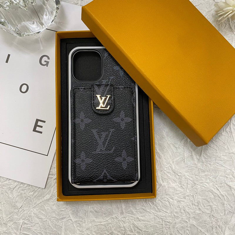 Luxuriöse iPhone-Hülle mit Kartenetui