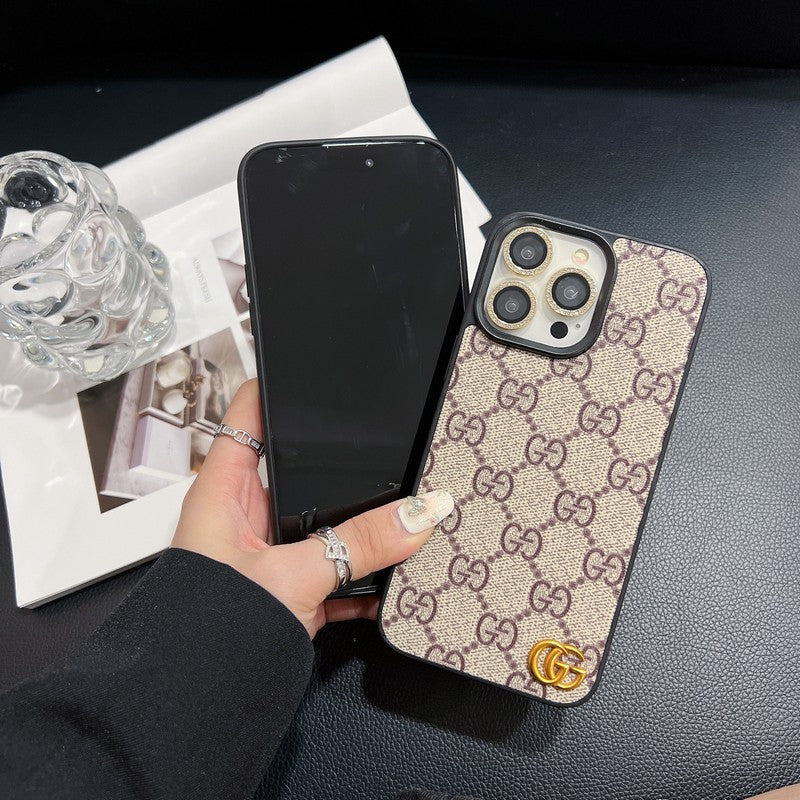 Hochwertige iPhone-Hülle in klassischer Farbe