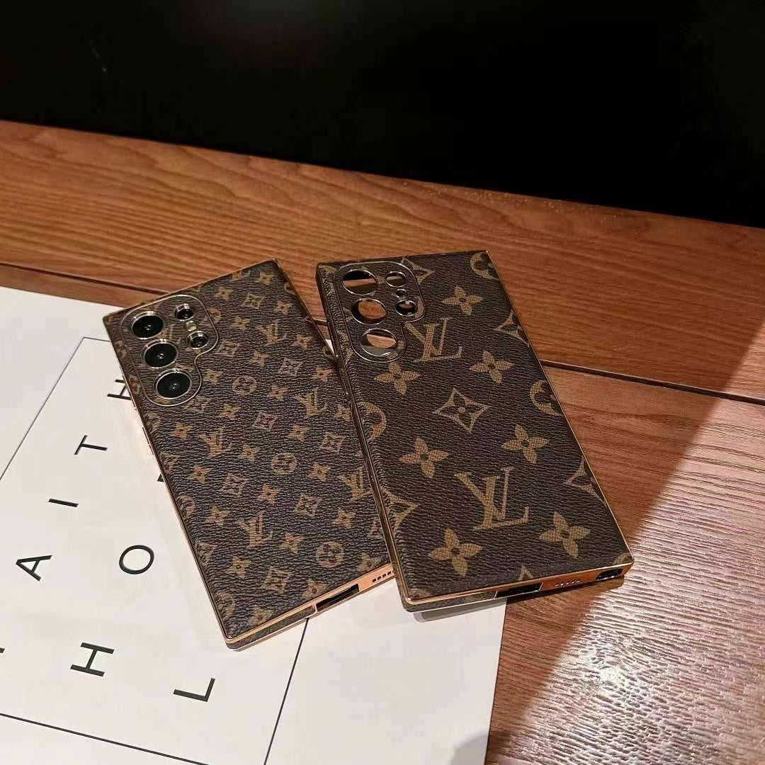 HNĚDÉ BAREVNÉ POUZDRO NA TELEFON PRO SAMSUNG GALAXY