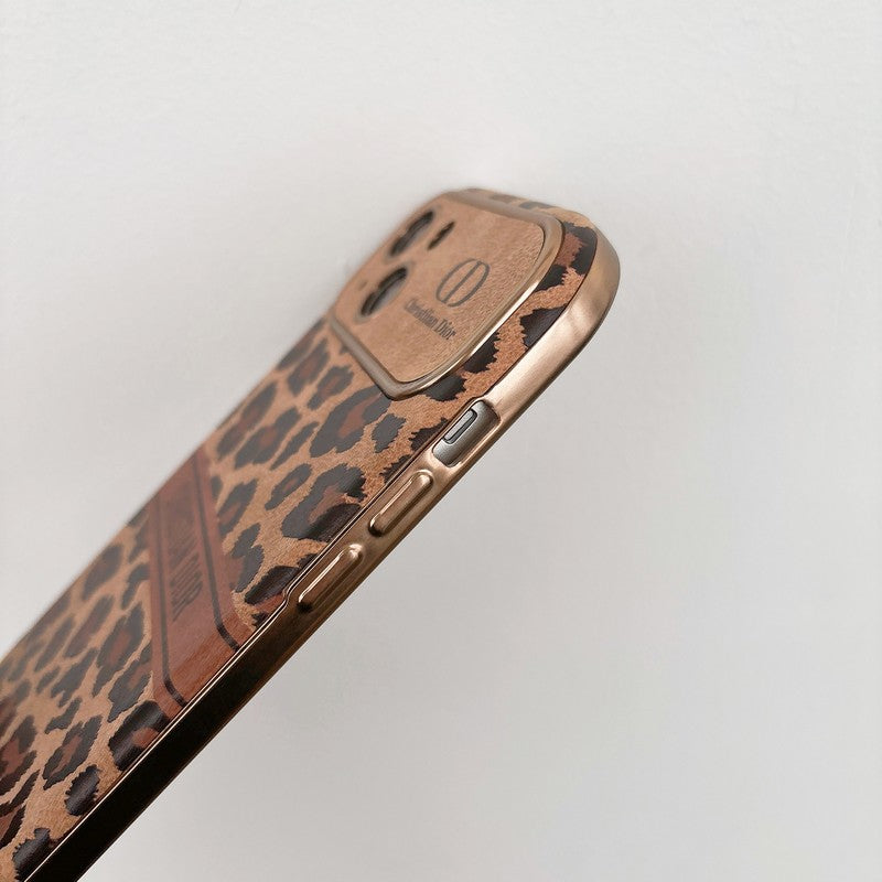 Módní hnědé kožené pouzdro na iPhone
