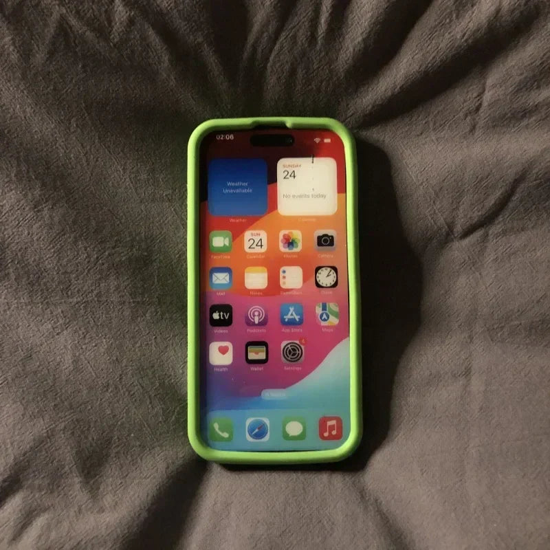 Lindo dibujo animado Labubu Zimomo de silicona con soporte | Marrón/Rosa - Funda para iPhone