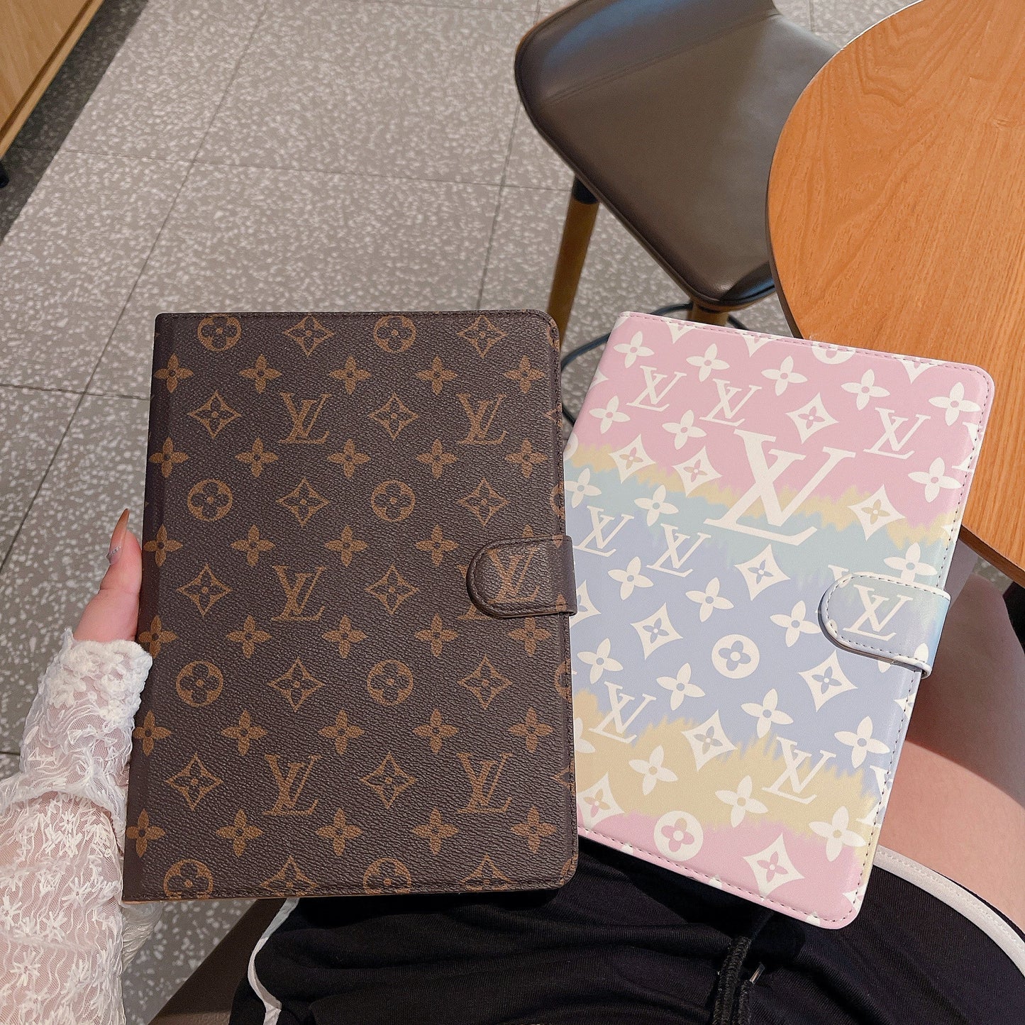 Custodia per iPad di Apple in tela monogramma di lusso in pelle con motivo a tema estivo fresco