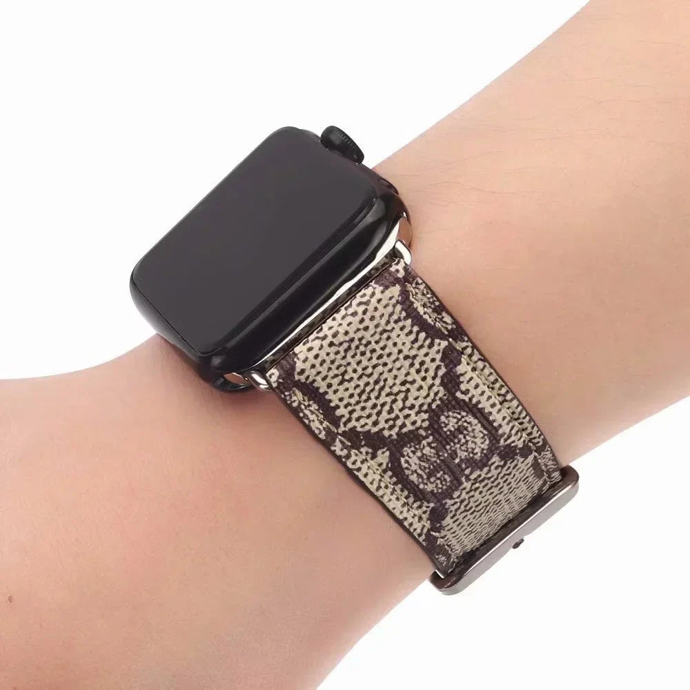 Vysoce kvalitní kožený pásek na Apple Watch