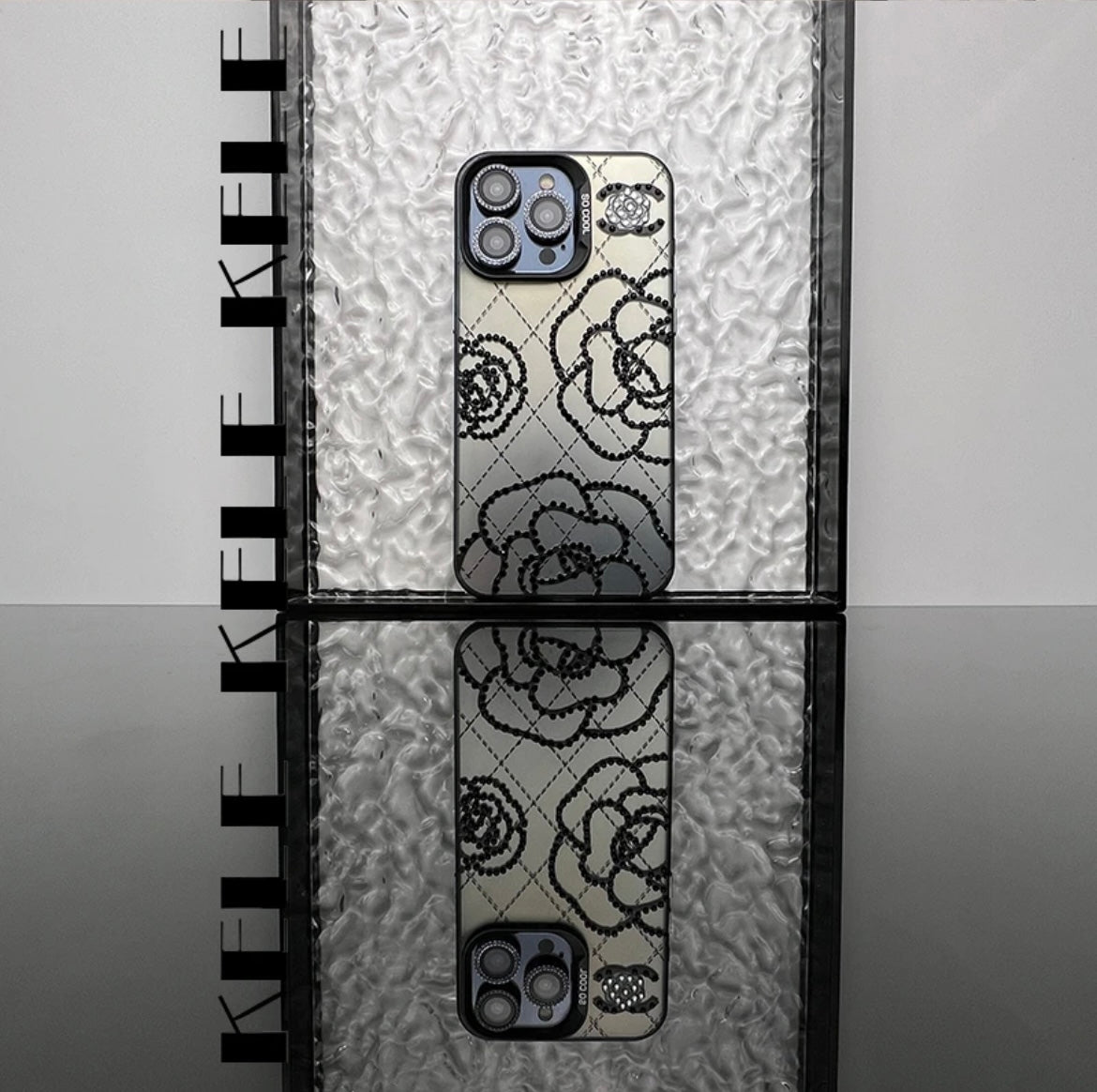 CAMELLIA-GEÏNSPIREERD IPHONE-HOESJE MET UNIEK ONTWERP