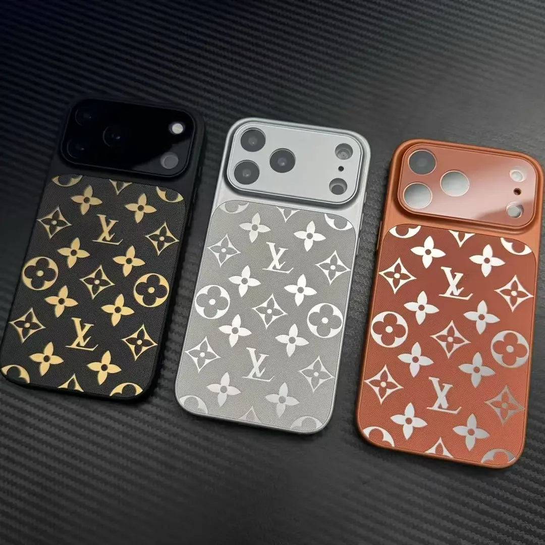 Luxe lederen telefoonhoes met monogrampatroon en volledige camerabescherming