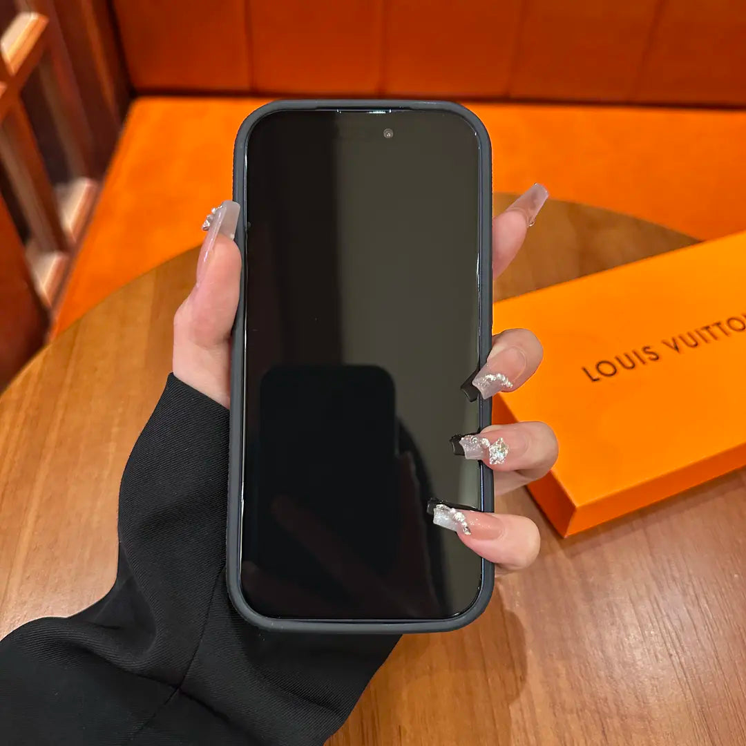 Premium-Schutzhülle aus gemustertem Leder für das iPhone – Slide-Kamera-Cover-Design