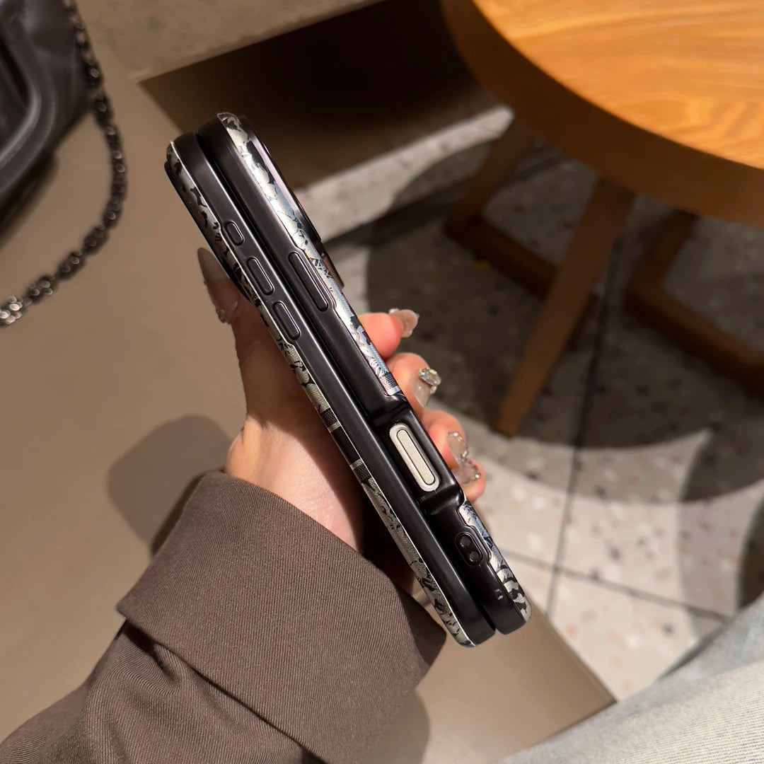 Tyylikäs kukkakuvioinen iPhone-kuori – ensiluokkainen suoja ja tyylikäs muotoilu