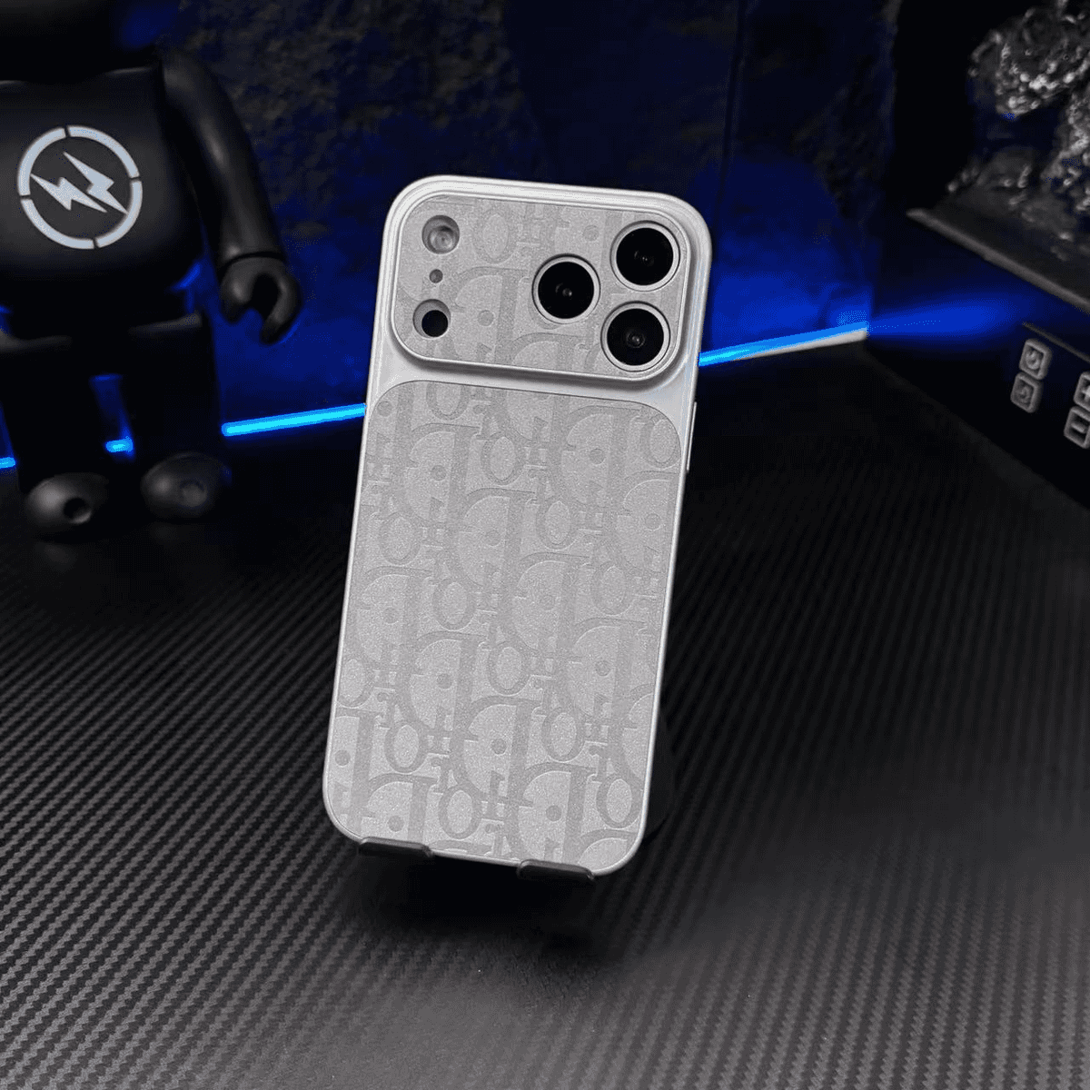 Elegantní pouzdra na iPhone Monogram