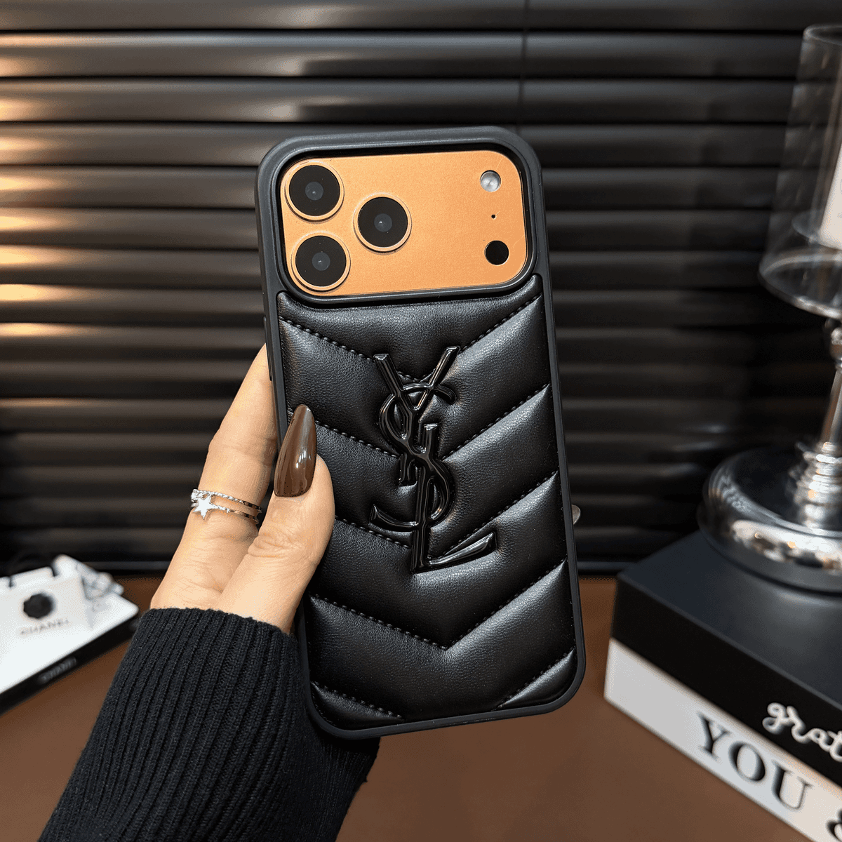 Custodia per iPhone in pelle trapuntata di lusso: custodia protettiva sottile antiurto