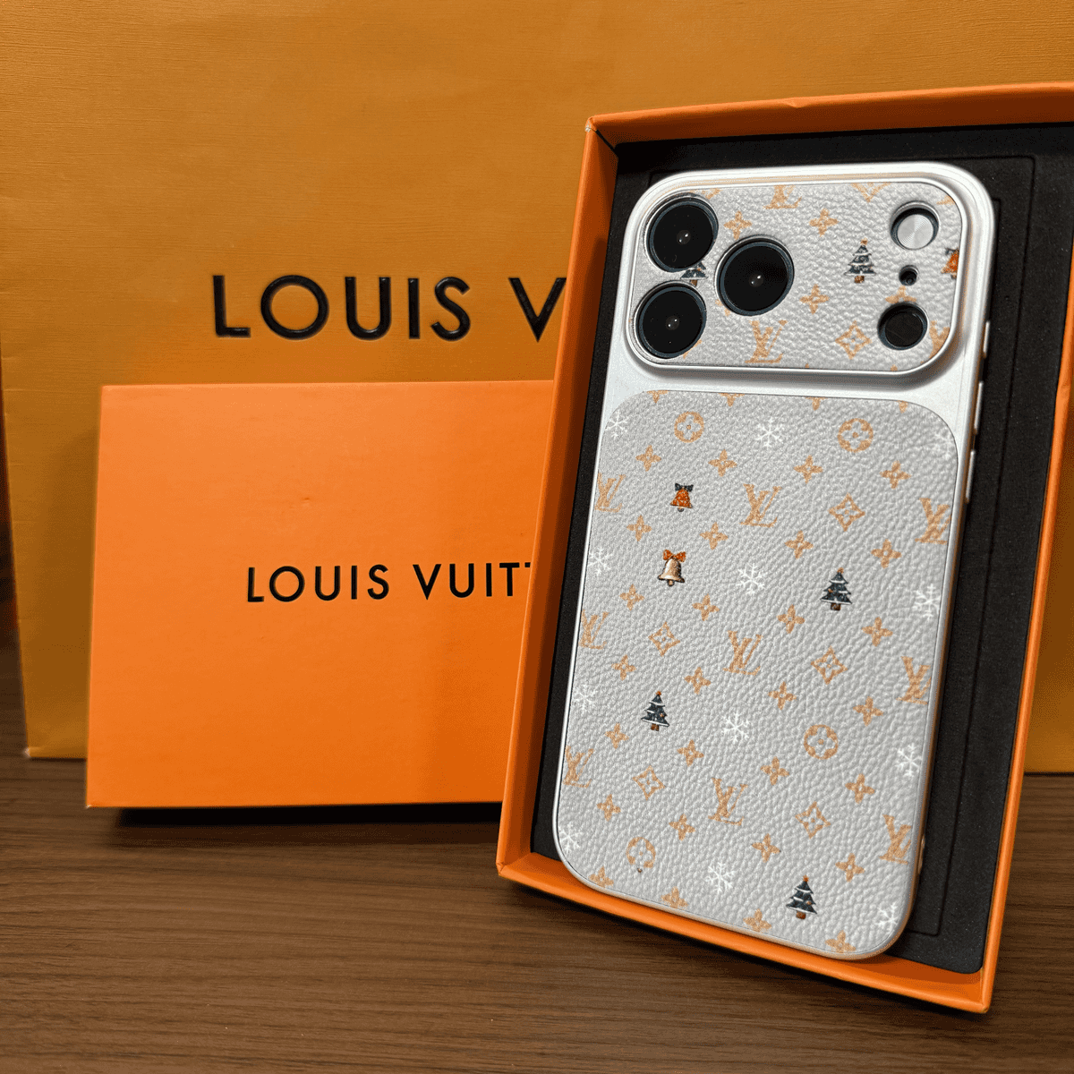 Luxusní Multicolor Monogram pouzdro na iPhone