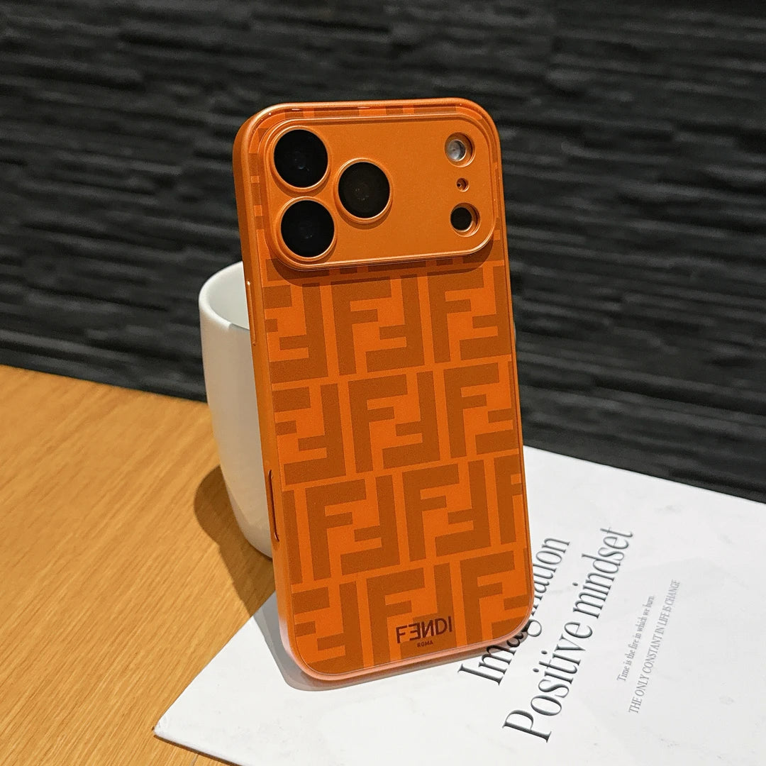 Luxusní vzorovaný nárazuvzdorný obal na iPhone s ochranou fotoaparátu