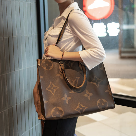 Sac fourre-tout en cuir Luxe MonogramSac à main